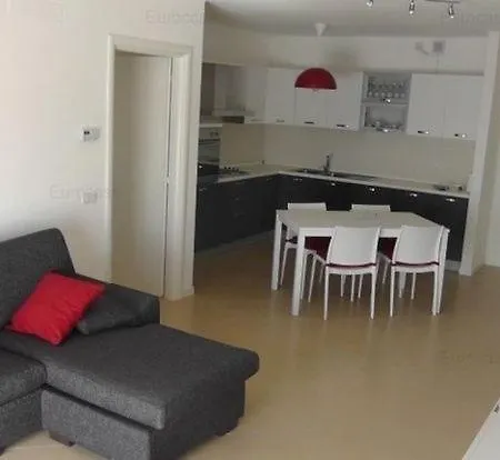 Apartament Montana *
